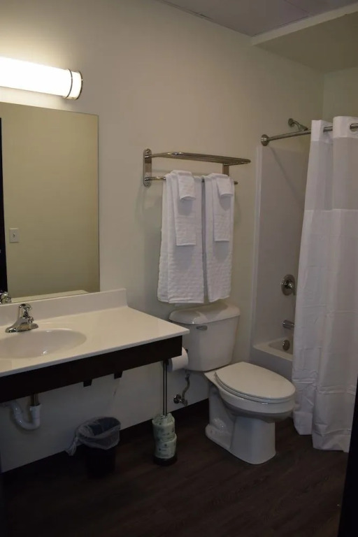 Menominee River Extended Stay Hotel