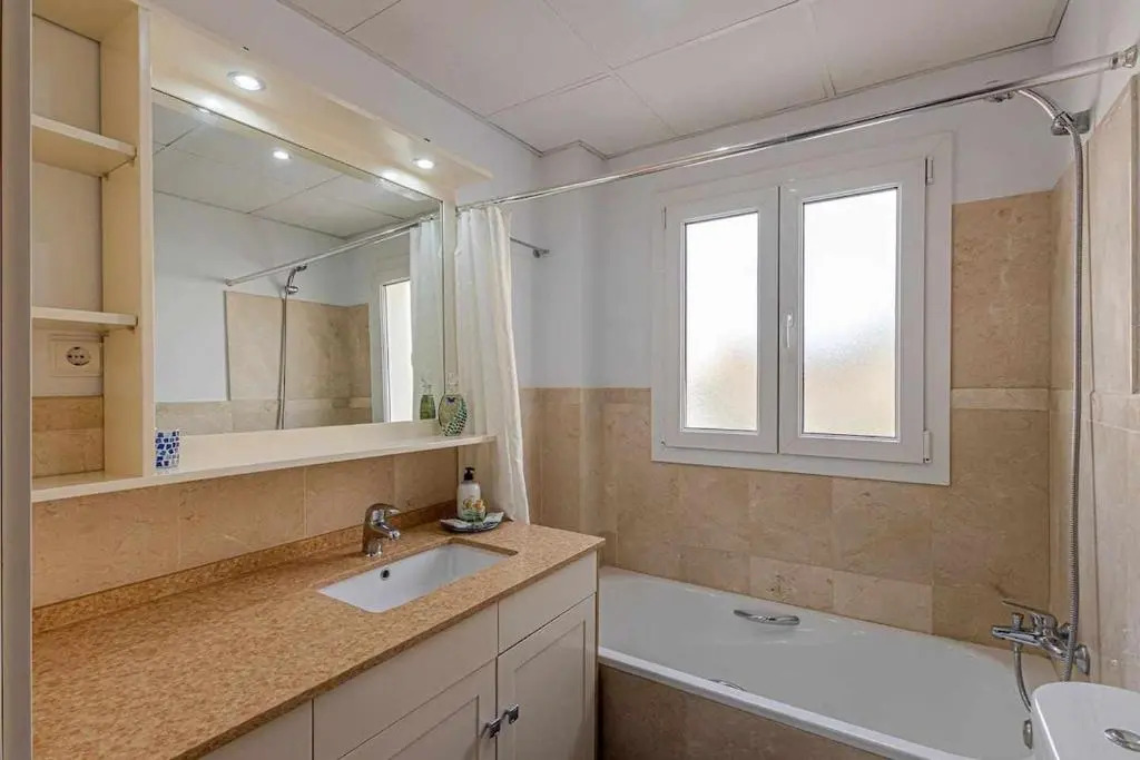 797 Holiday Rentals - Elegante apartamento para 2 en Torremolinos.