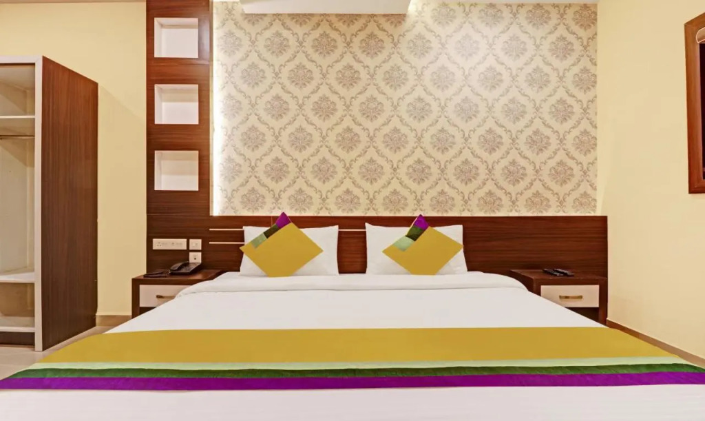 Itsy Hotels Sapphire Residency