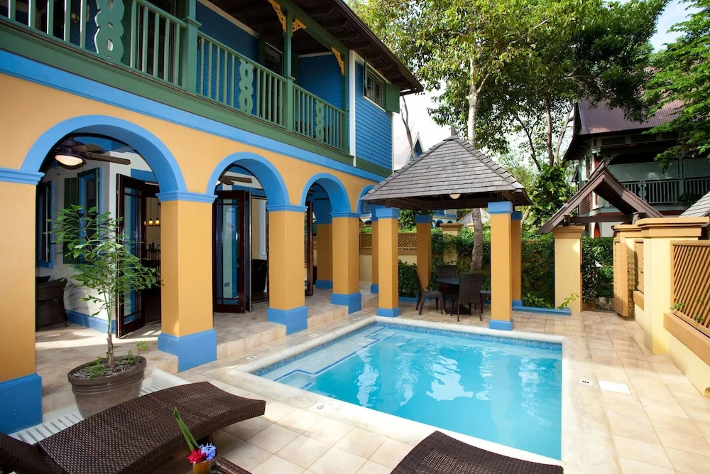 Hermosa Cove Villa Resort & Suites
