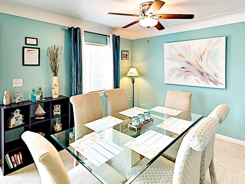 210 Fairweather Lane Home 2 Bedrooms 1 Bathroom Home