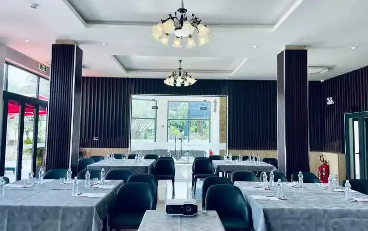 Sunflower Hotel & Resort