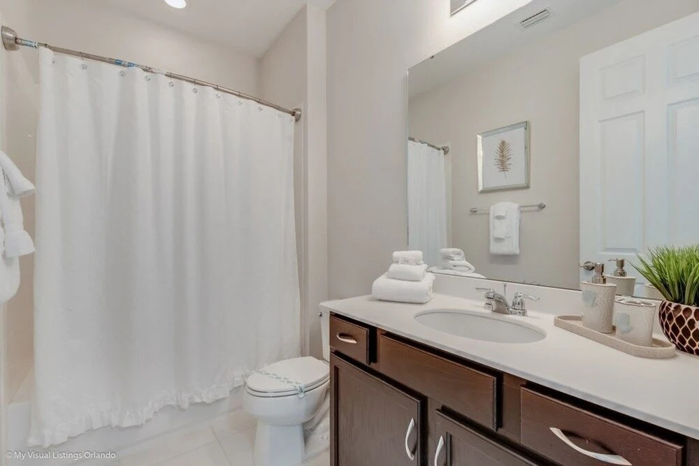 1545carey 4 Bedroom Townhouse by Redawning