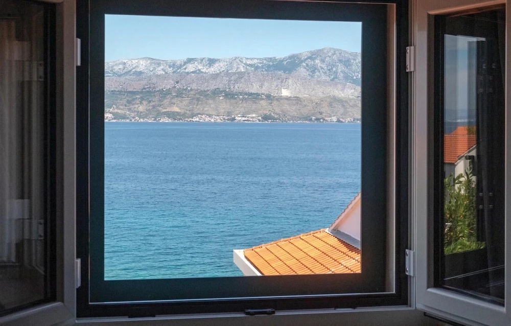 Amazing Home in Splitska With 3 Bedrooms, Wifi and Outdoor Swimming Pool
