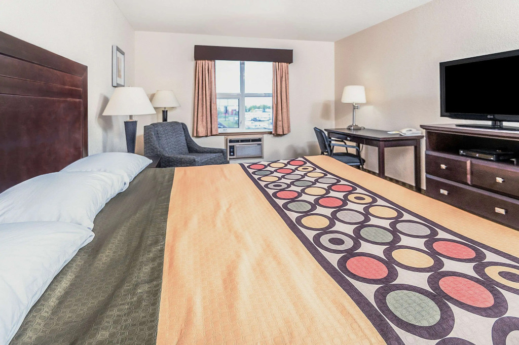 Super 8 by Wyndham Calgary/Airport