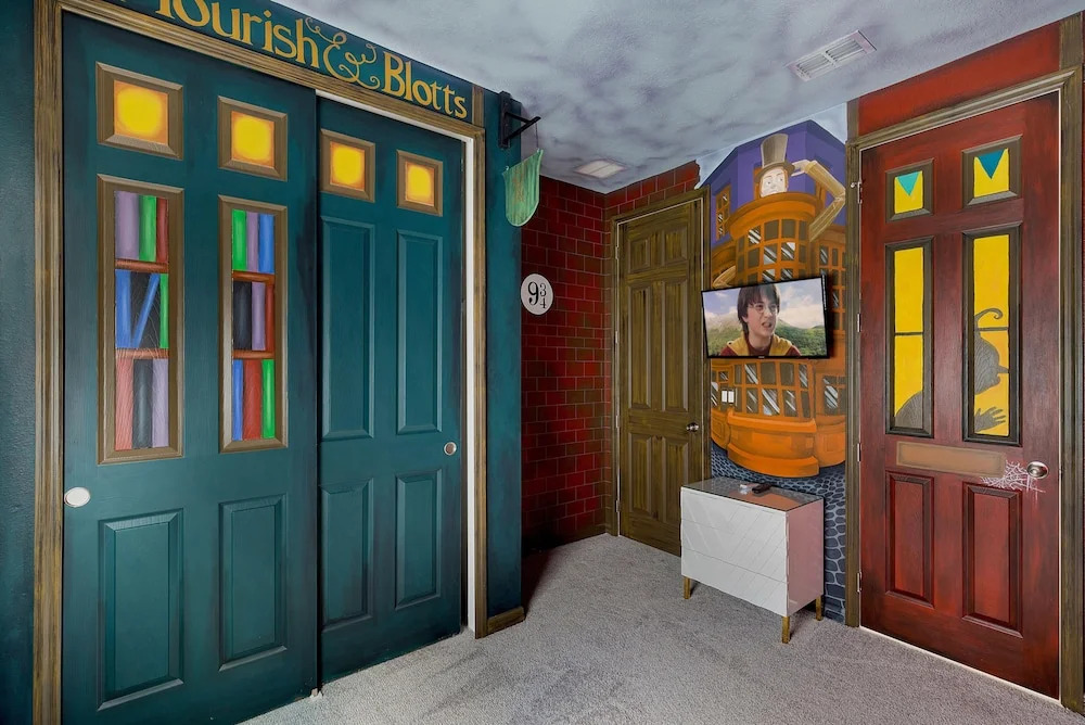 Sr017v: 8 Bed, Nintendo, Harry Potter, Pool, Shuffle Board