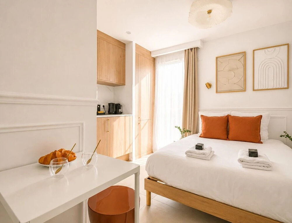 JIJI Suites
