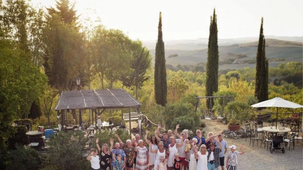 Imposing Villa With 5 Apartments Ideal for Groups Pool -aia Vecchia