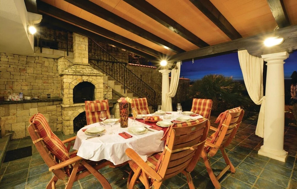 Amazing Home In Izola