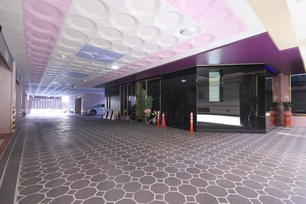Jinju M Hotel