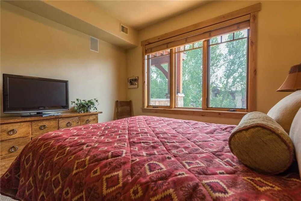 6204 Bear Lodge, Trappeur's Crossing Apartment 4
