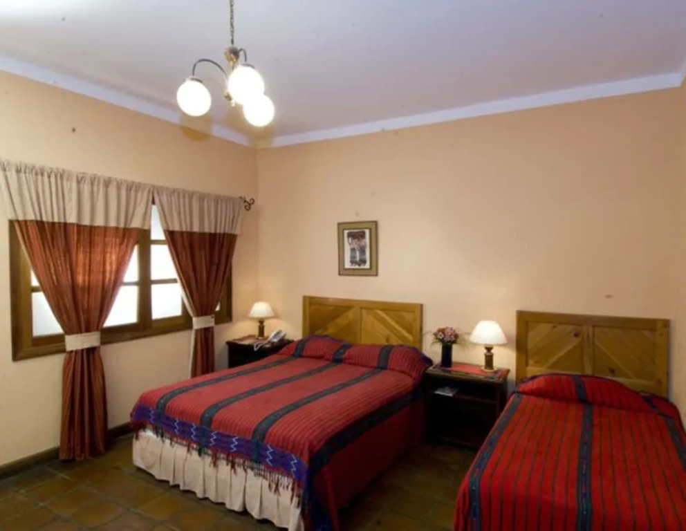 Hotel Dos Mundos Panajachel