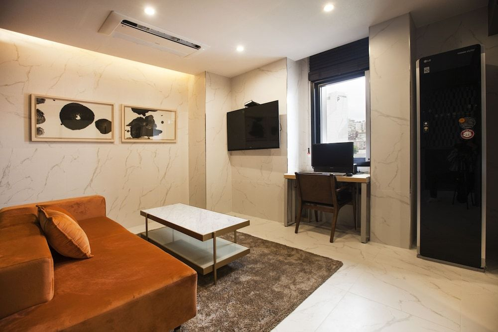 Busanjin Brown-dot hotel