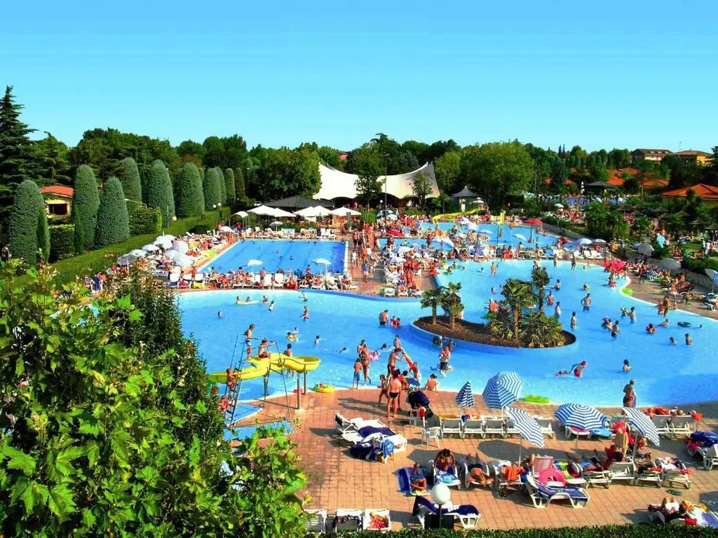 Camping Bella Italia Apartments Glicine - Lake Garda 22081