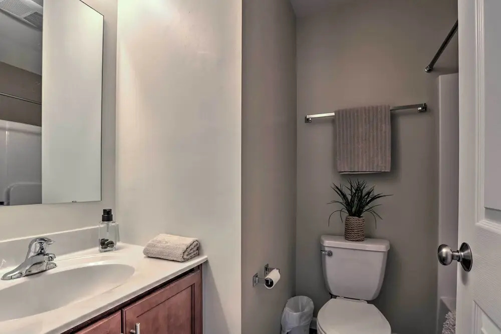 Charming Bellefonte Townhome Near Penn State!