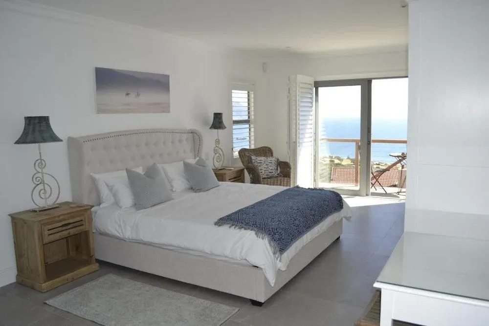 Oceans Drift Guest House & Self Catering