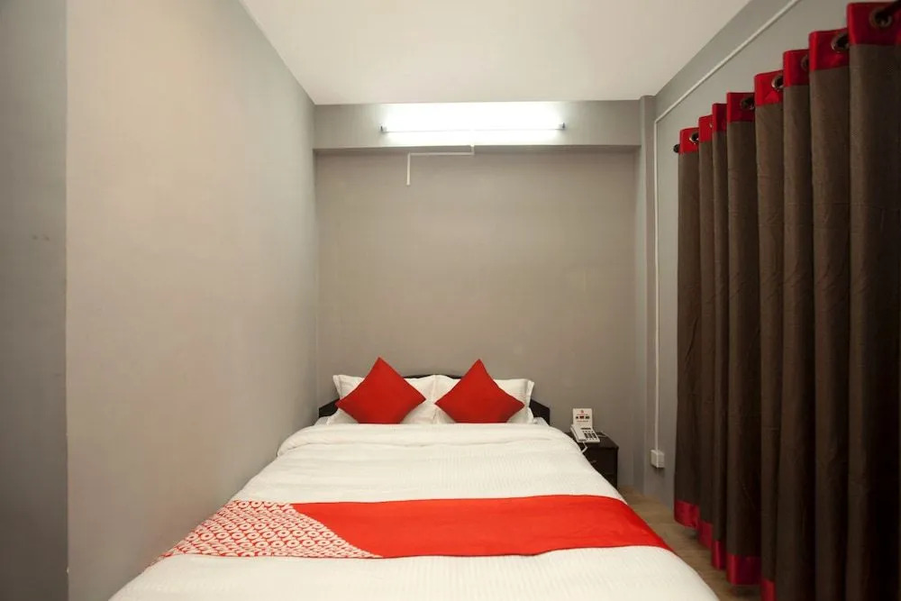 OYO 587 Hotel Tradition Inn
