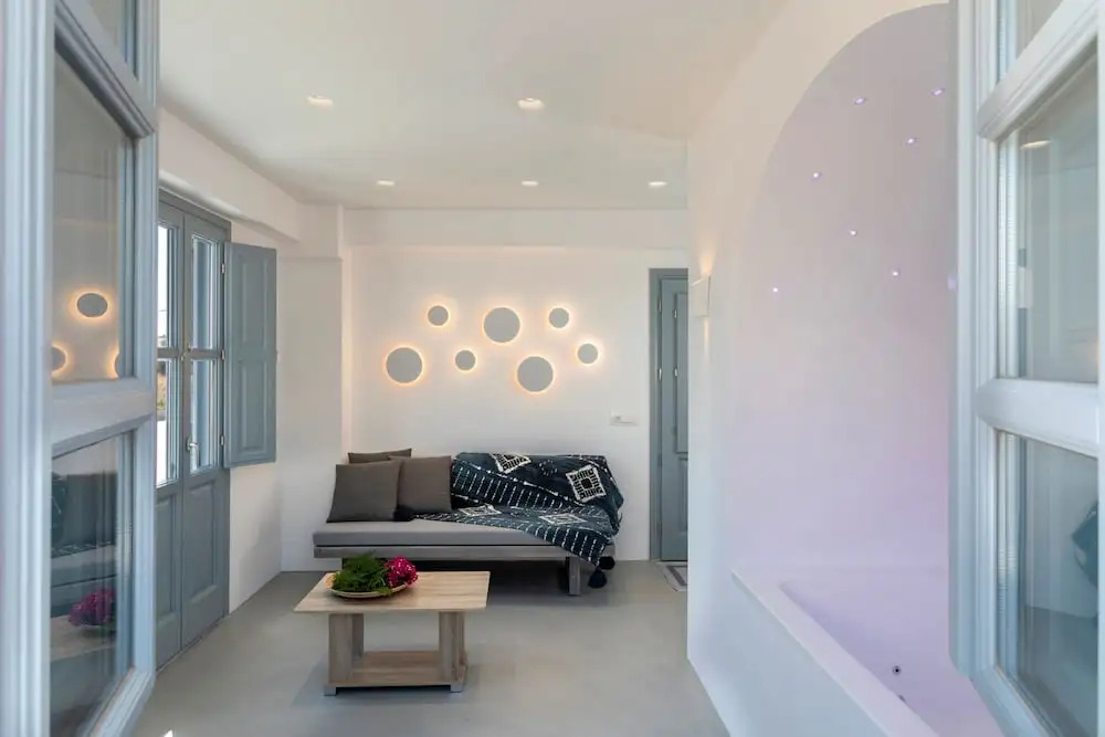 BlackStone Luxury Suites