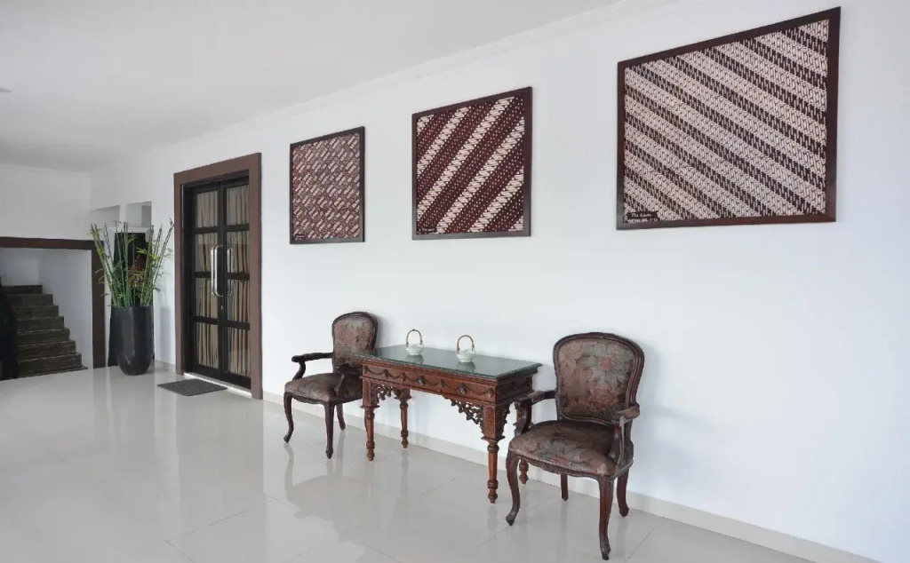 The Edwin Syariah By OYO Rooms