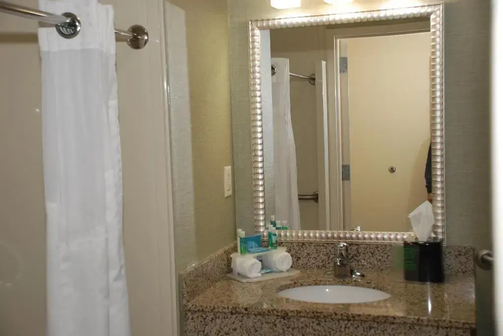 Holiday Inn Express & Suites Covington by IHG