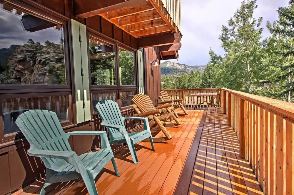 'peaceful Pines' Estes Park Home: Longs Peak View