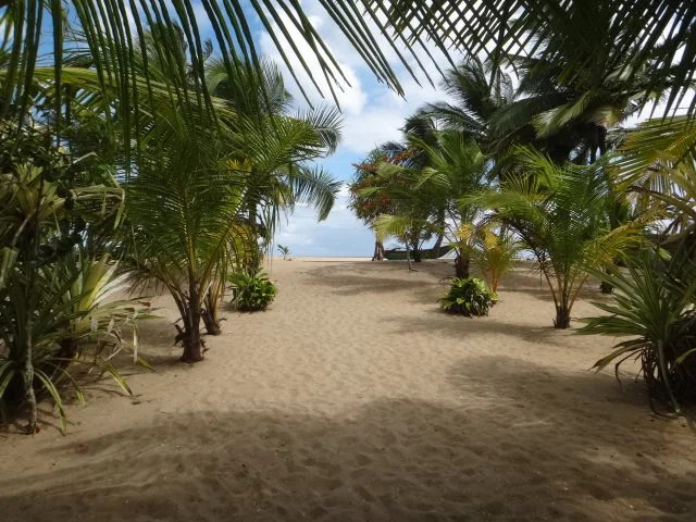 Pastissade Beach
