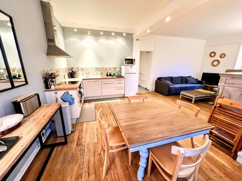 Appartement de Charme de 75m², Lumineux et Calme