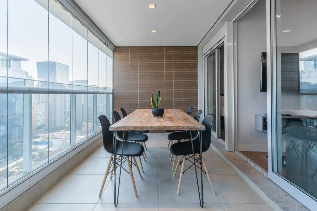 Apartamento luxuoso com vaga e ótima localização | Vila Olímpia