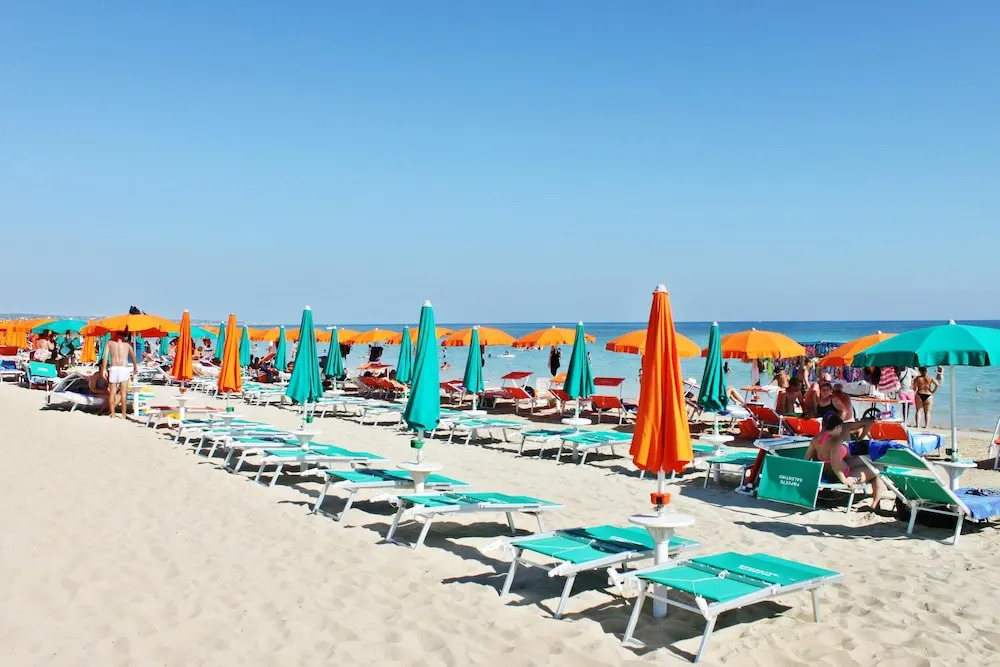 Villa With 4 Bedrooms in Torre Pali Lecce, With Wonderful sea View, En