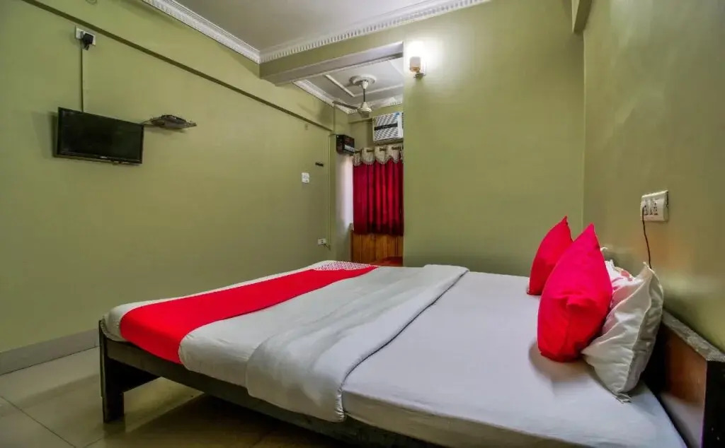 OYO 22434 Hotel Royal Arya