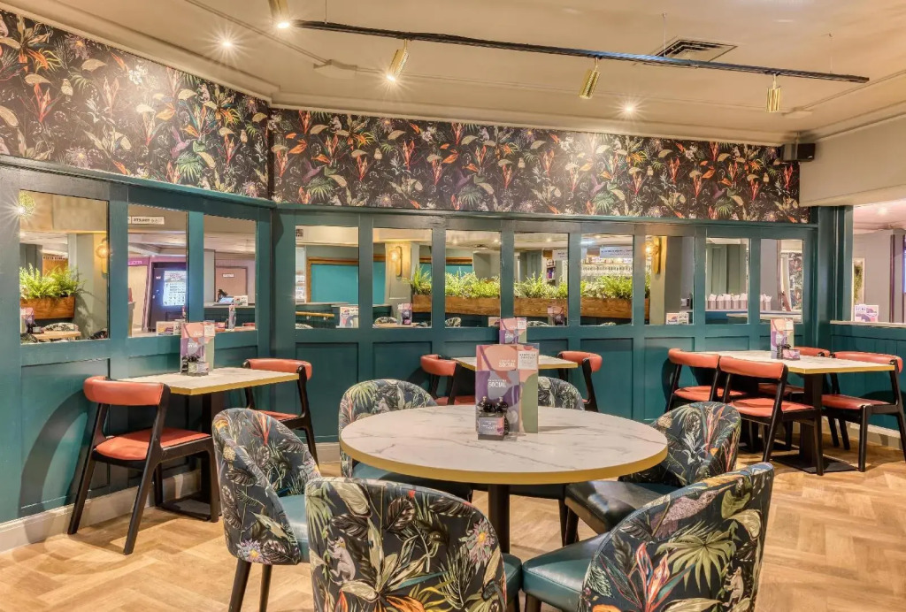 Premier Inn Glasgow Airport