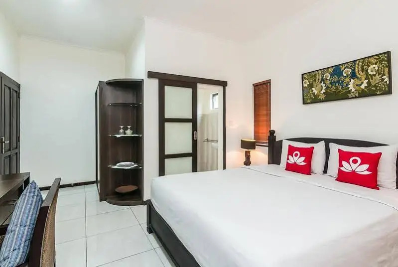 ZenRooms Seminyak Gunung Athena