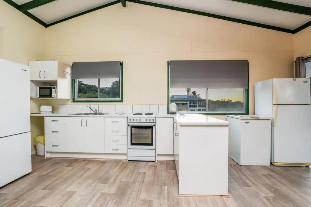 Endeavour • Pet Friendly • Ocean Views • 2BR