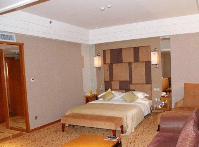 Yinlong Hotel