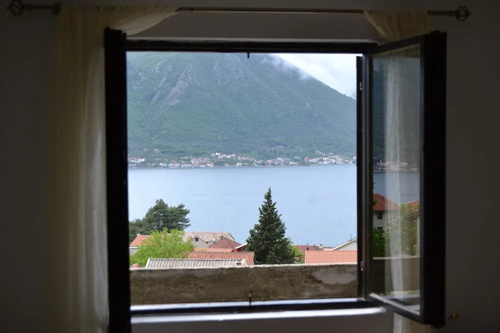 Apartments Dobrisa