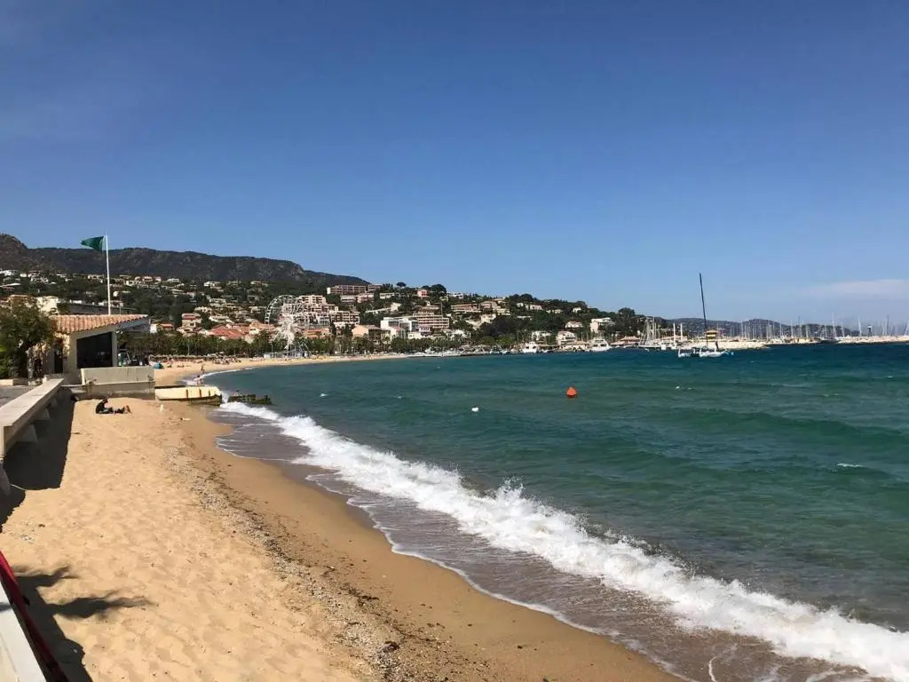 Appartement Le Lavandou, 3 pièces, 4 personnes - FR-1-308-122