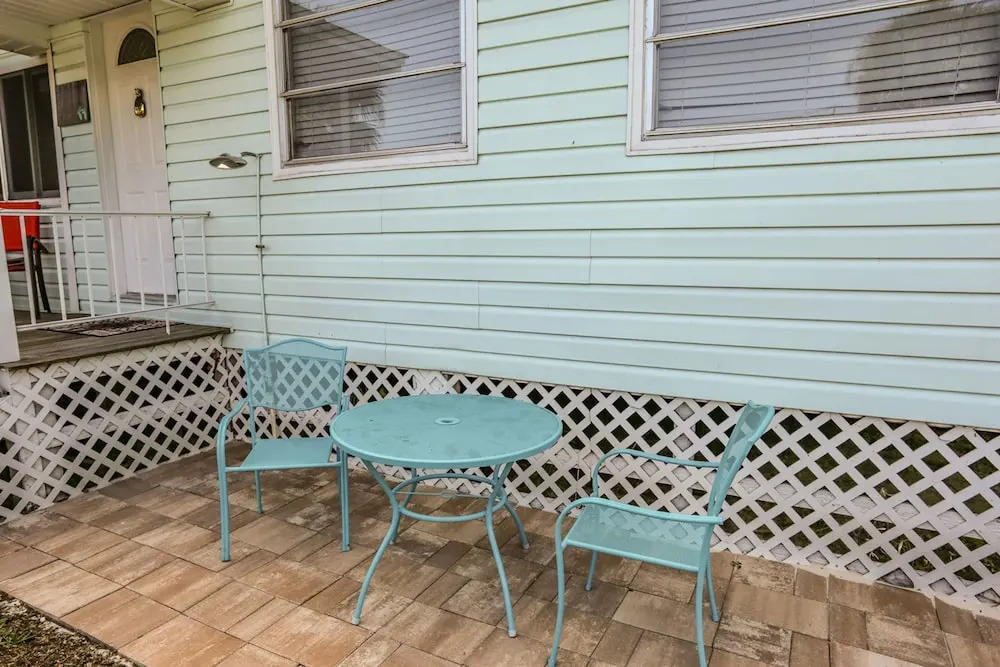 127 Delmar