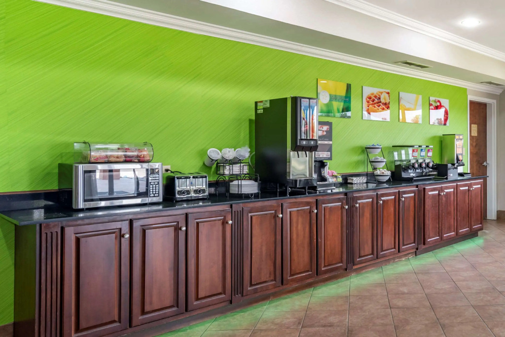 Quality Inn & Suites Demopolis