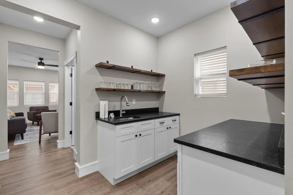 Bright Urban Comfort | JZ Vacation Rentals