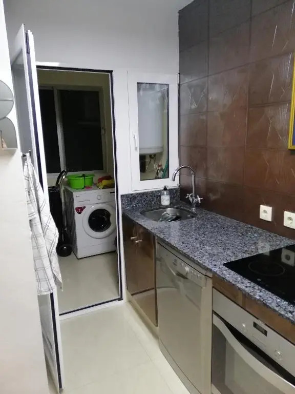 Modern 2 BR corner unit in the heart of Alicante