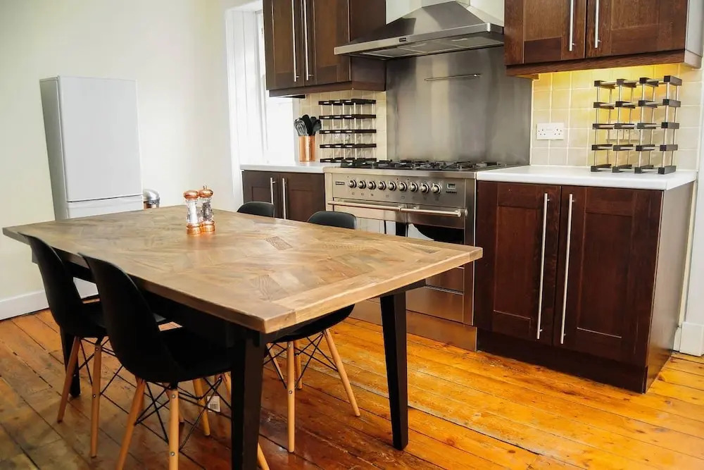 Beautiful Bohemian 2BR flat in the Cowgate