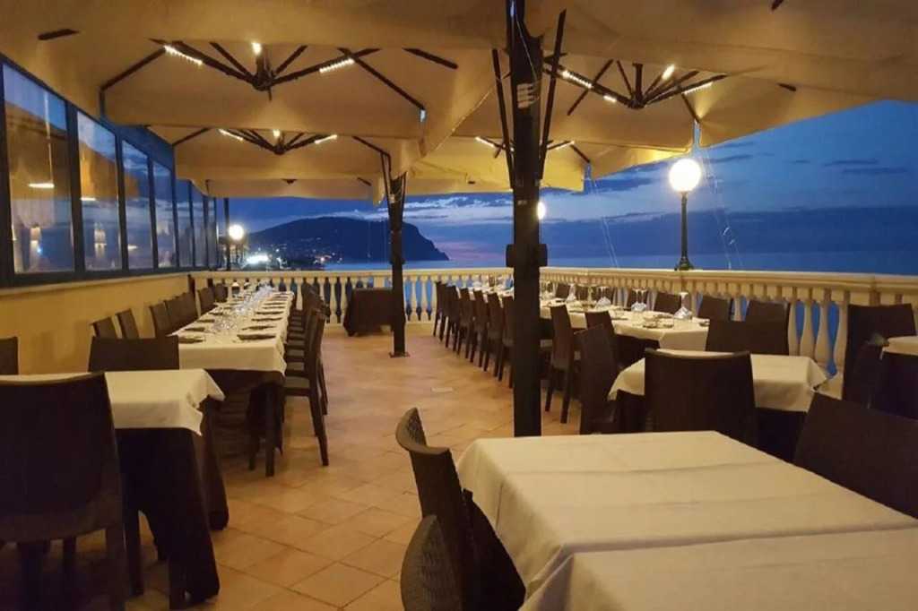 Hotel Brigantino Non Dista