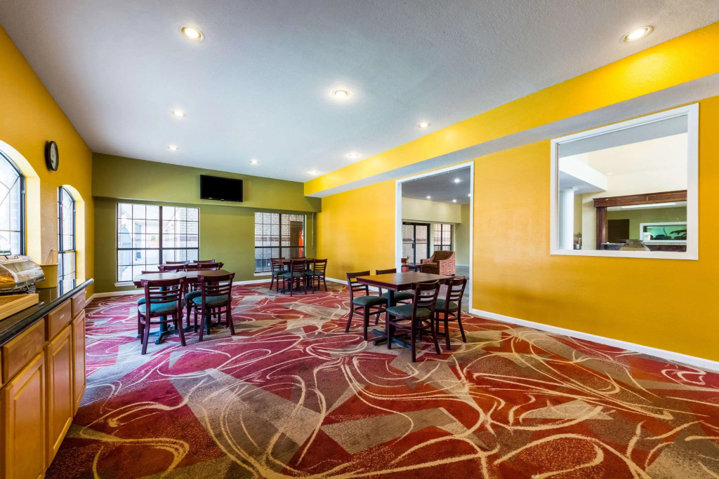 Quality Inn University near Downtown