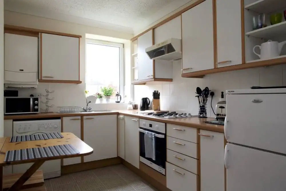 1 Bedroom Flat 15 Minutes From City Centre