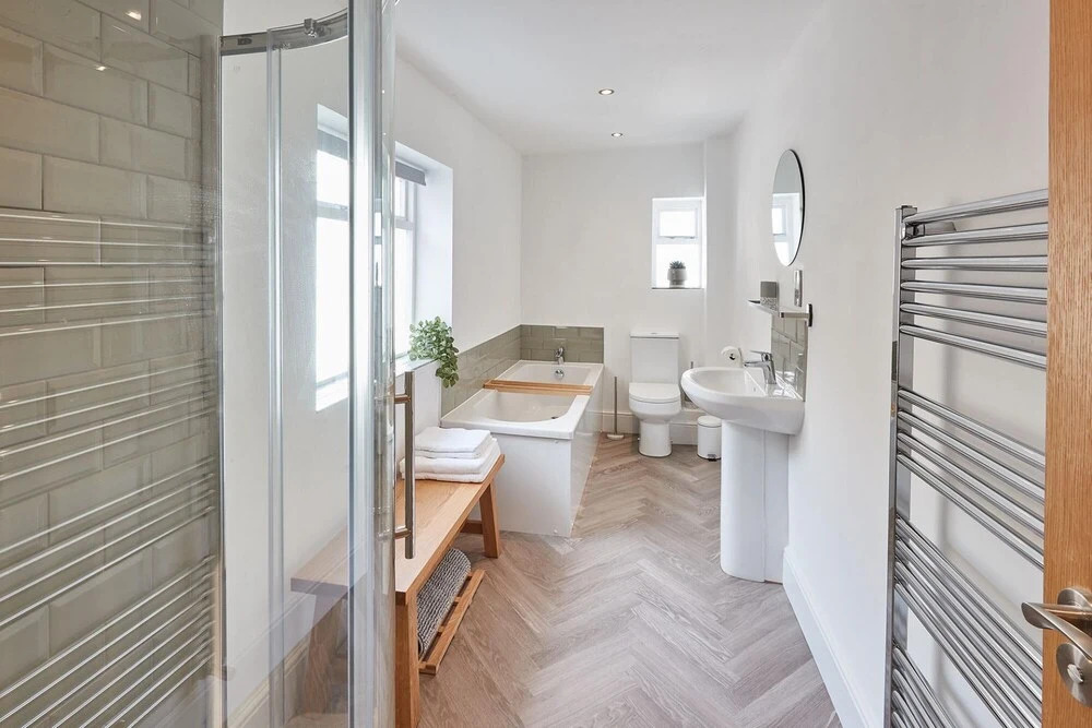 Host & Stay - High Street Apartments