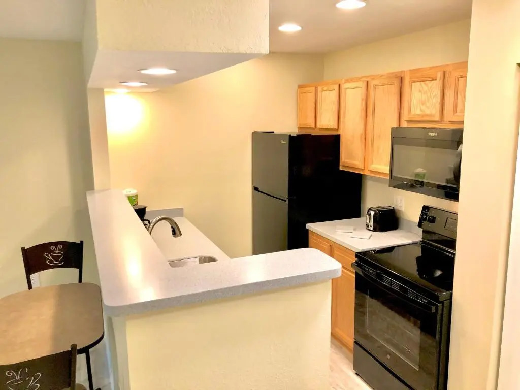 Bicentennial Inn