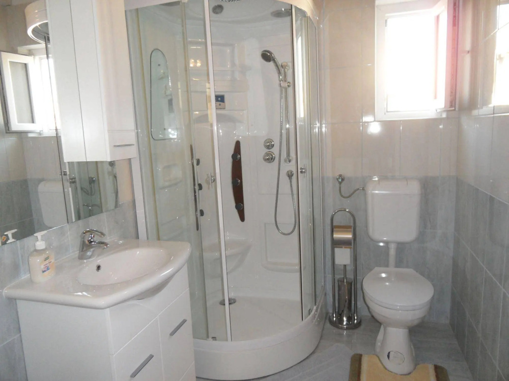 Adria Apartments and Rooms