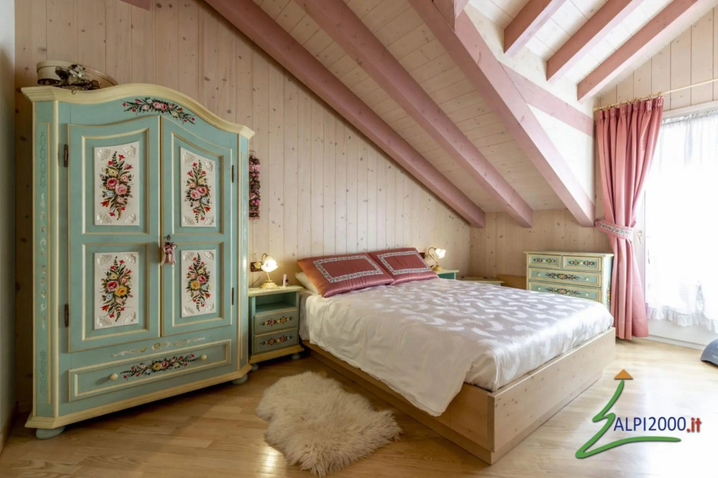 RADETZKY -  typical apartment. (022113-AT-667315)-604  RADETZKY