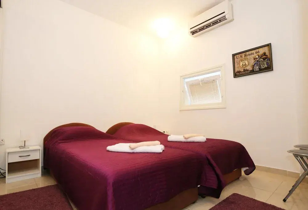 Feel Center Apartments.