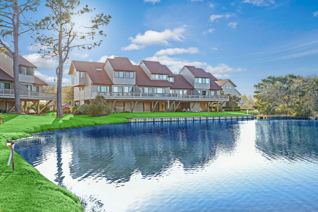 Litchfield Beach & Golf Resort